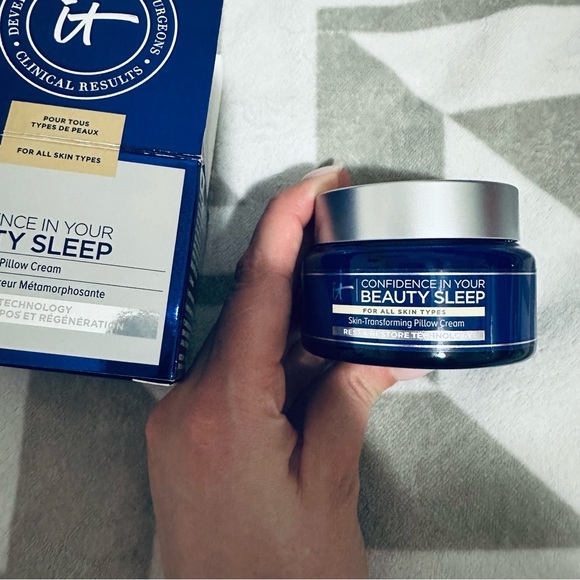 IT Cosmetics Confidence in your beauty sleep cream - Picture 3 of 5